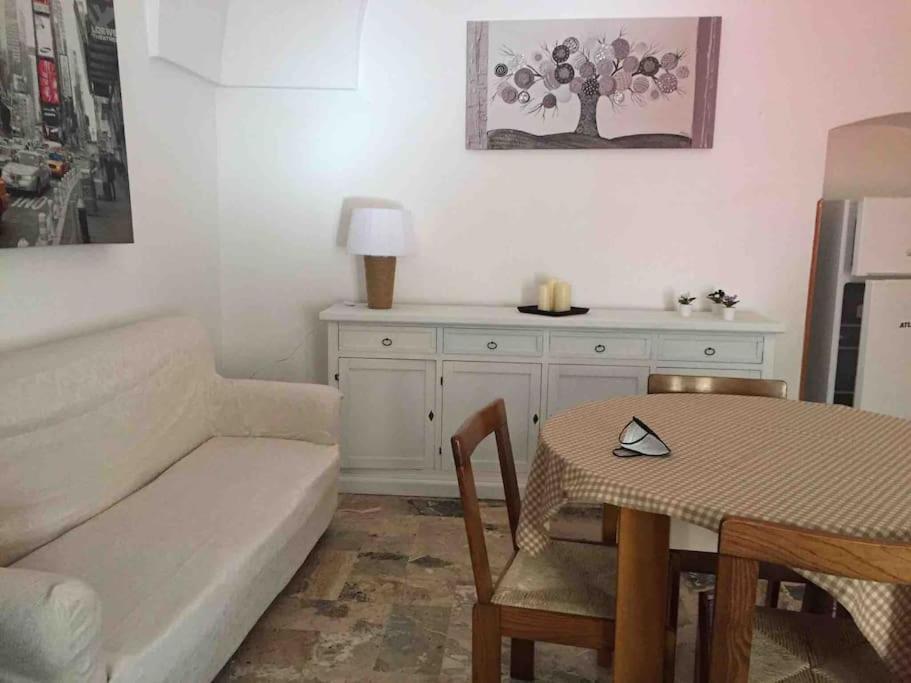 Appartamento Alloggio Incantevole Storico Carovigno Esterno foto