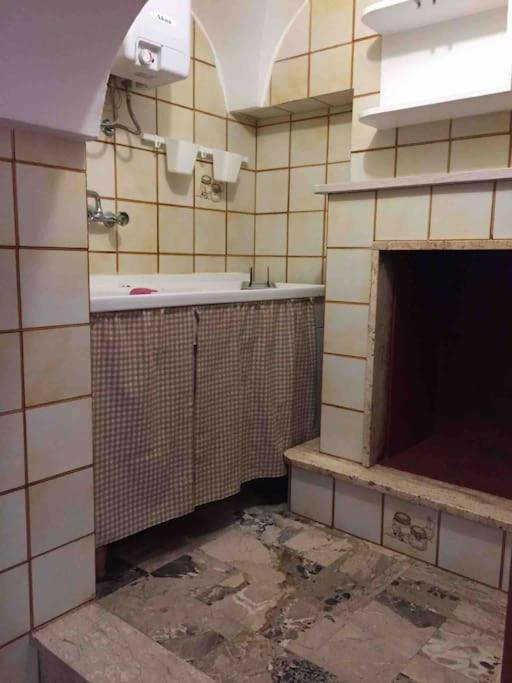 Appartamento Alloggio Incantevole Storico Carovigno Esterno foto